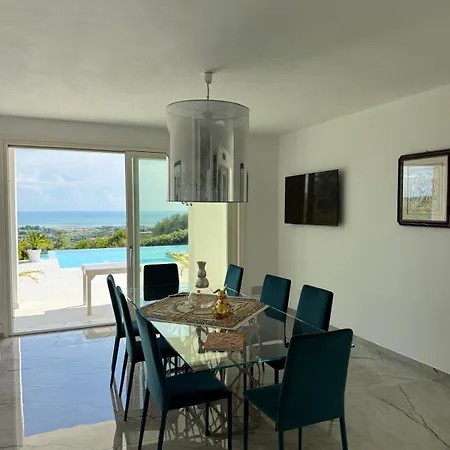Villa Ebe - Luxury With Sea View