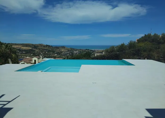 Ebe - Luxury With Sea View Βίλα